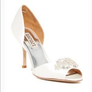 Badgley Mischka Shoes | Wedding Shoes | Cream